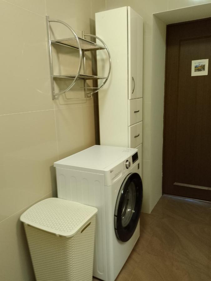 Premium Class Apartment, Free Parking, Maximum 5 Guests, 2 Bedrooms, 3 Beds リガ エクステリア 写真