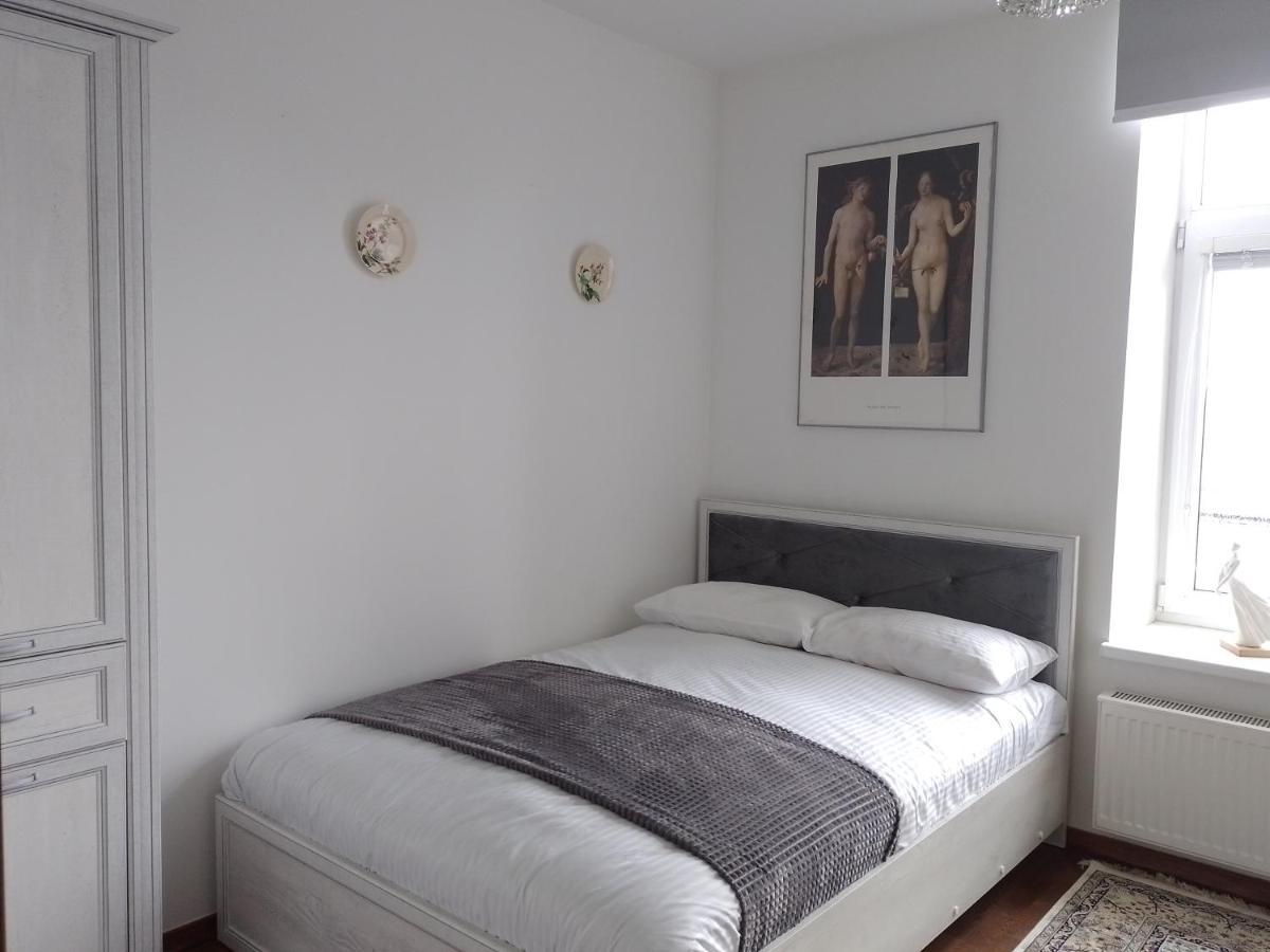 Premium Class Apartment, Free Parking, Maximum 5 Guests, 2 Bedrooms, 3 Beds リガ エクステリア 写真