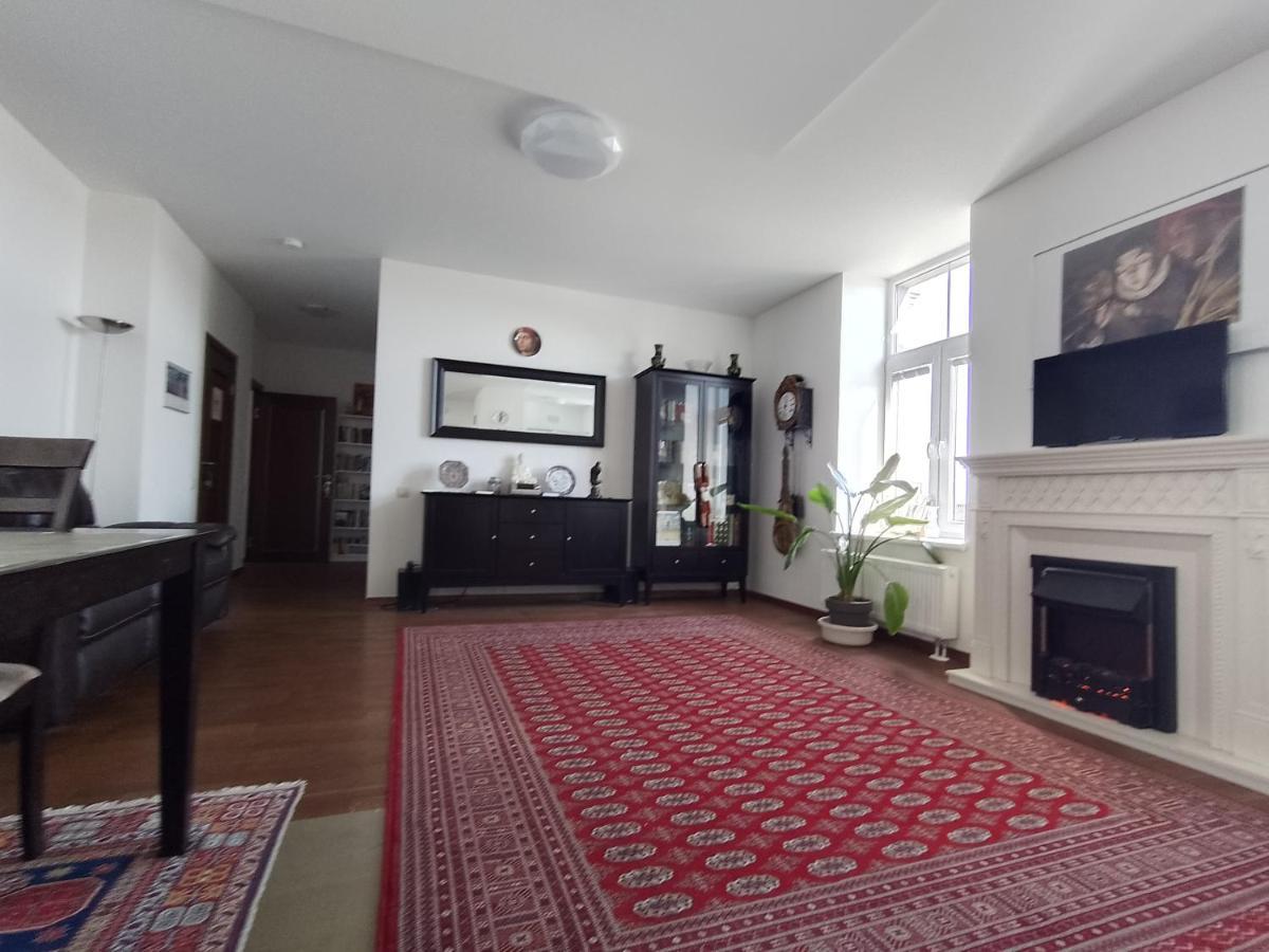 Premium Class Apartment, Free Parking, Maximum 5 Guests, 2 Bedrooms, 3 Beds リガ エクステリア 写真