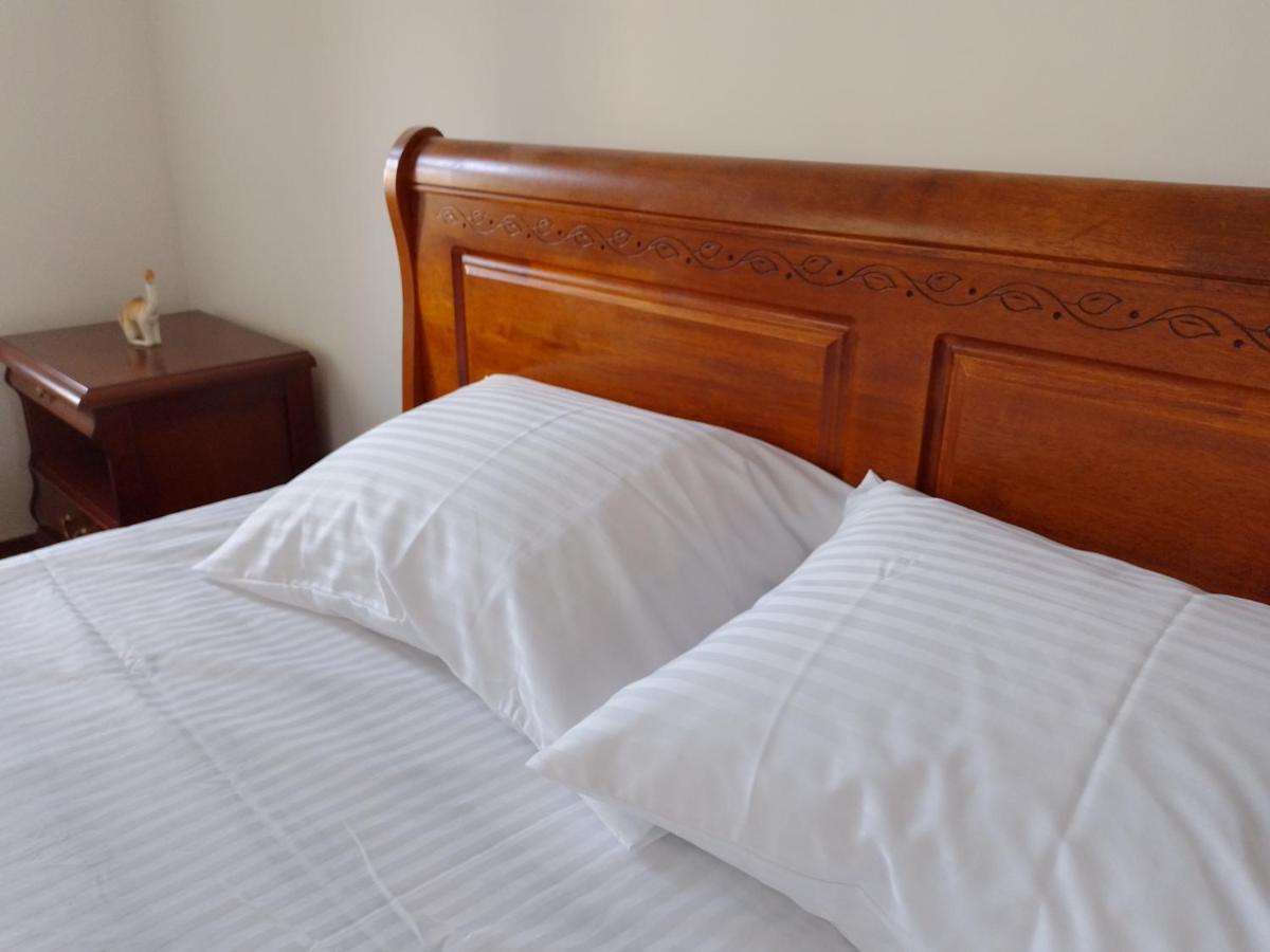 Premium Class Apartment, Free Parking, Maximum 5 Guests, 2 Bedrooms, 3 Beds リガ エクステリア 写真